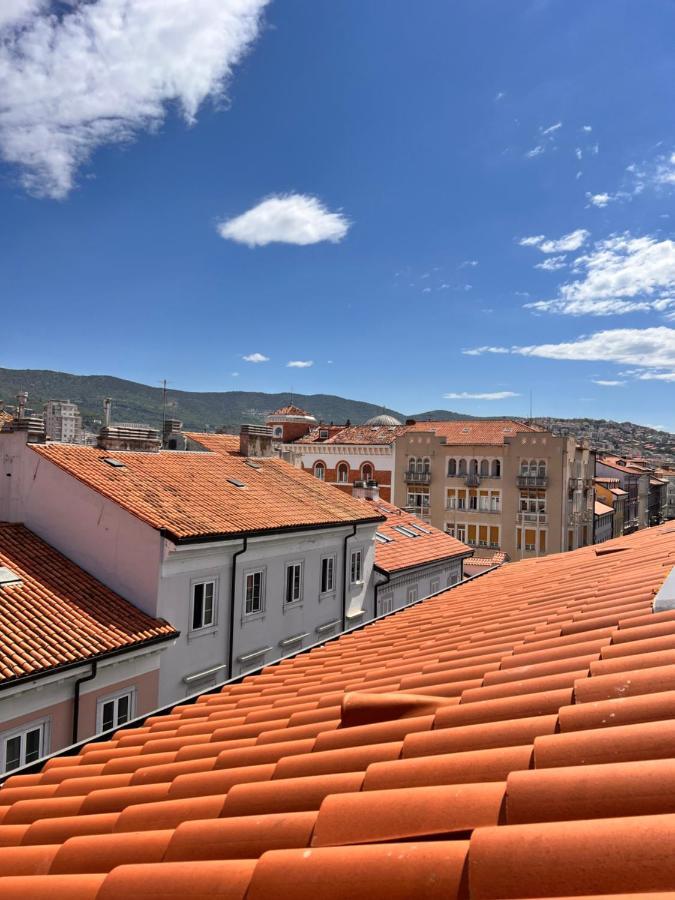 Mansarda Mazzini Appartement Triëst Buitenkant foto